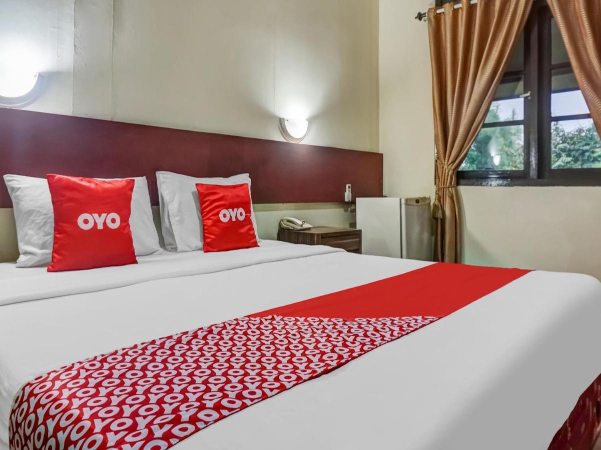 ג'קרטה Collection O 91071 Hotel Desa Wisata Tmii מראה חיצוני תמונה