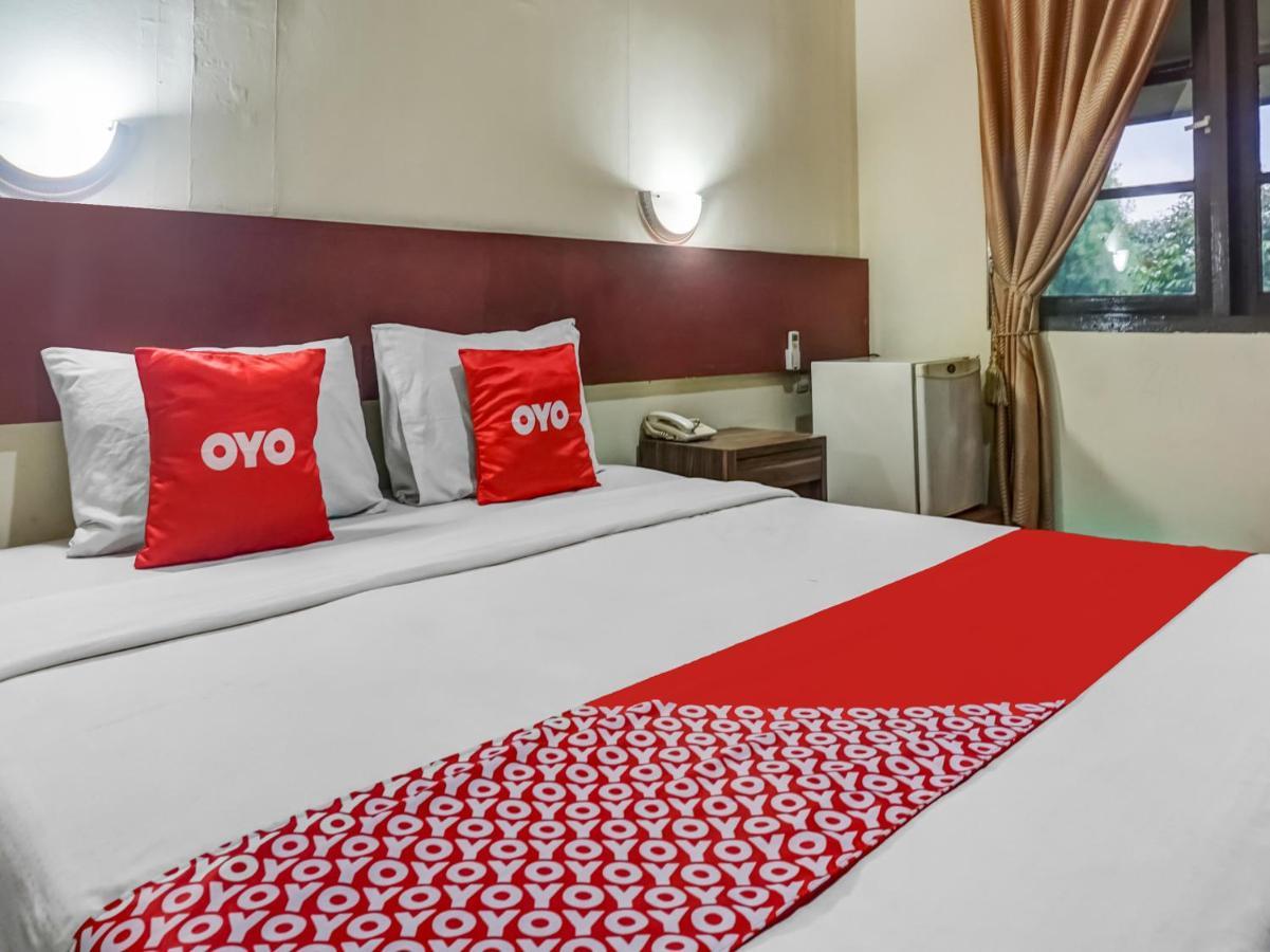 ג'קרטה Collection O 91071 Hotel Desa Wisata Tmii מראה חיצוני תמונה